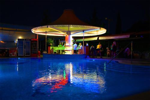 FLAMINGO 4* 5