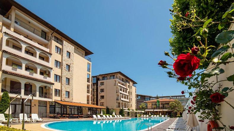 ROSE VILLAGE 3* 4
